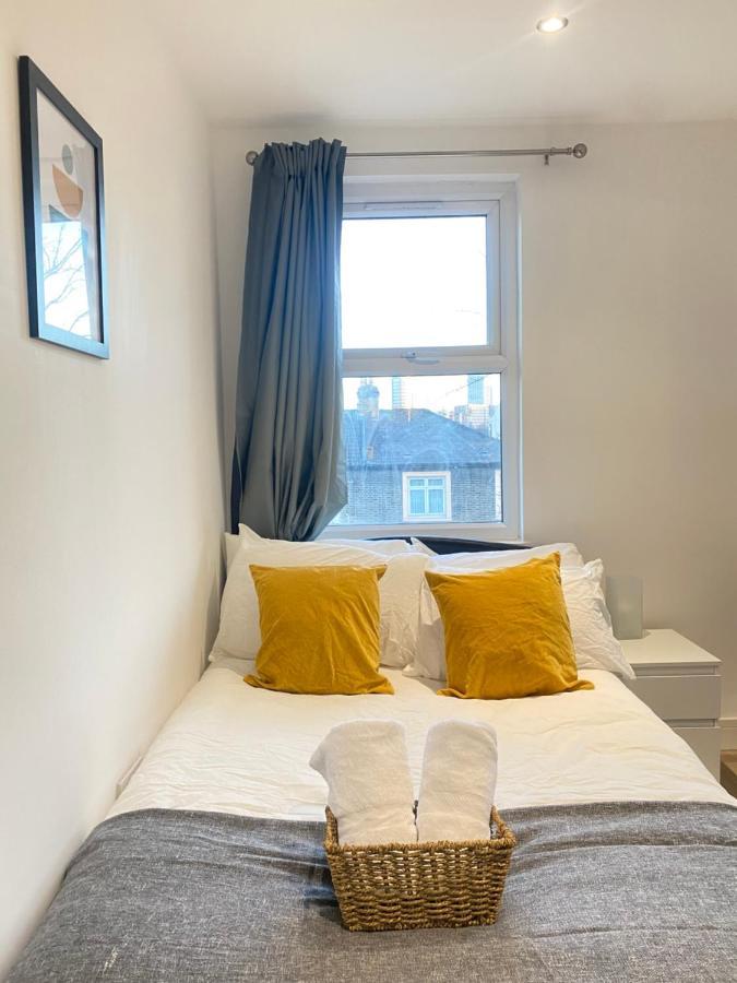 Cozy En-Suite Near Stratford Londra Exterior foto