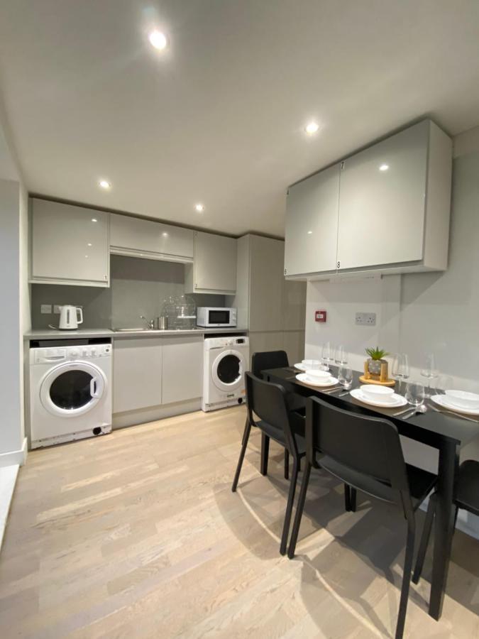 Cozy En-Suite Near Stratford Londra Exterior foto