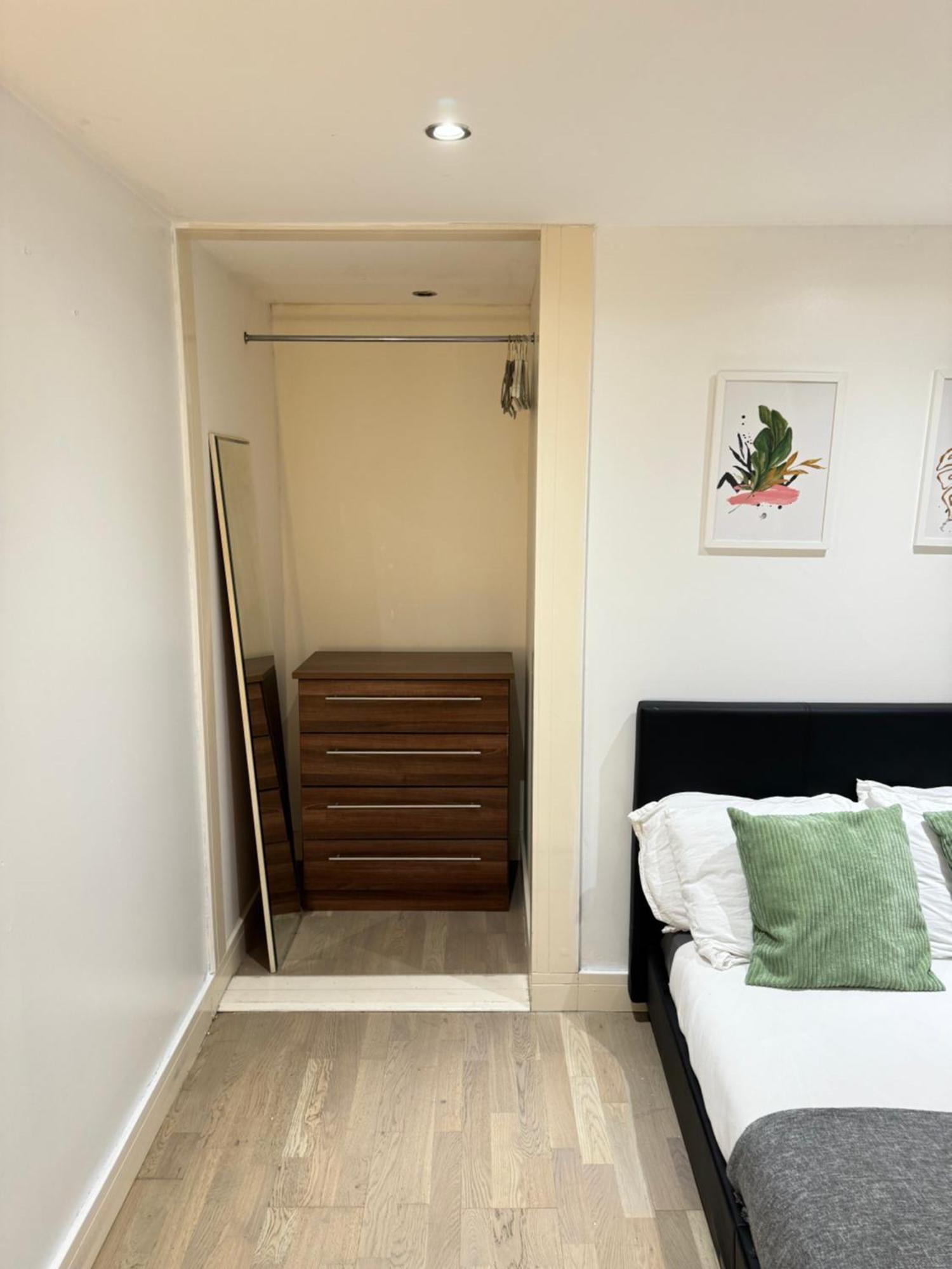Cozy En-Suite Near Stratford Londra Exterior foto